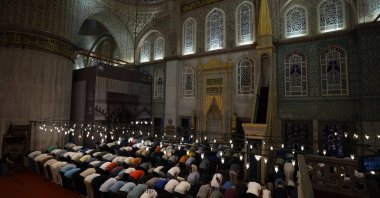 People gather for Mawlid observances at Sultanahmet Mosque in Istanbul, Türkiye, Sept. 14, 2024. (AA Photo)