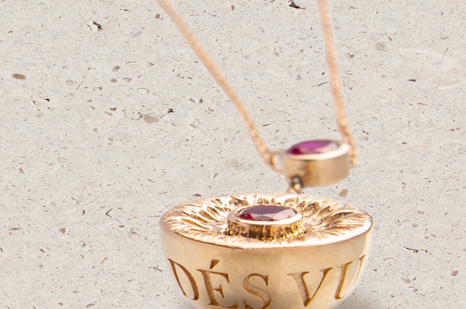 Des Vu aims to offer the highest quality in both aesthetics and durability by using 14k gold in its jewelry. (Courtesy of Des Vu)