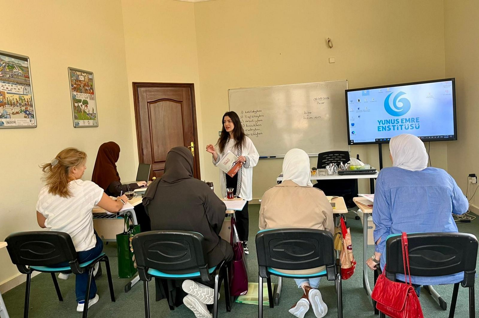 Students learn Turkish at the Yunus Emre Institute, Doha, Qatar, Aug. 22, 2024. (AA Photo)