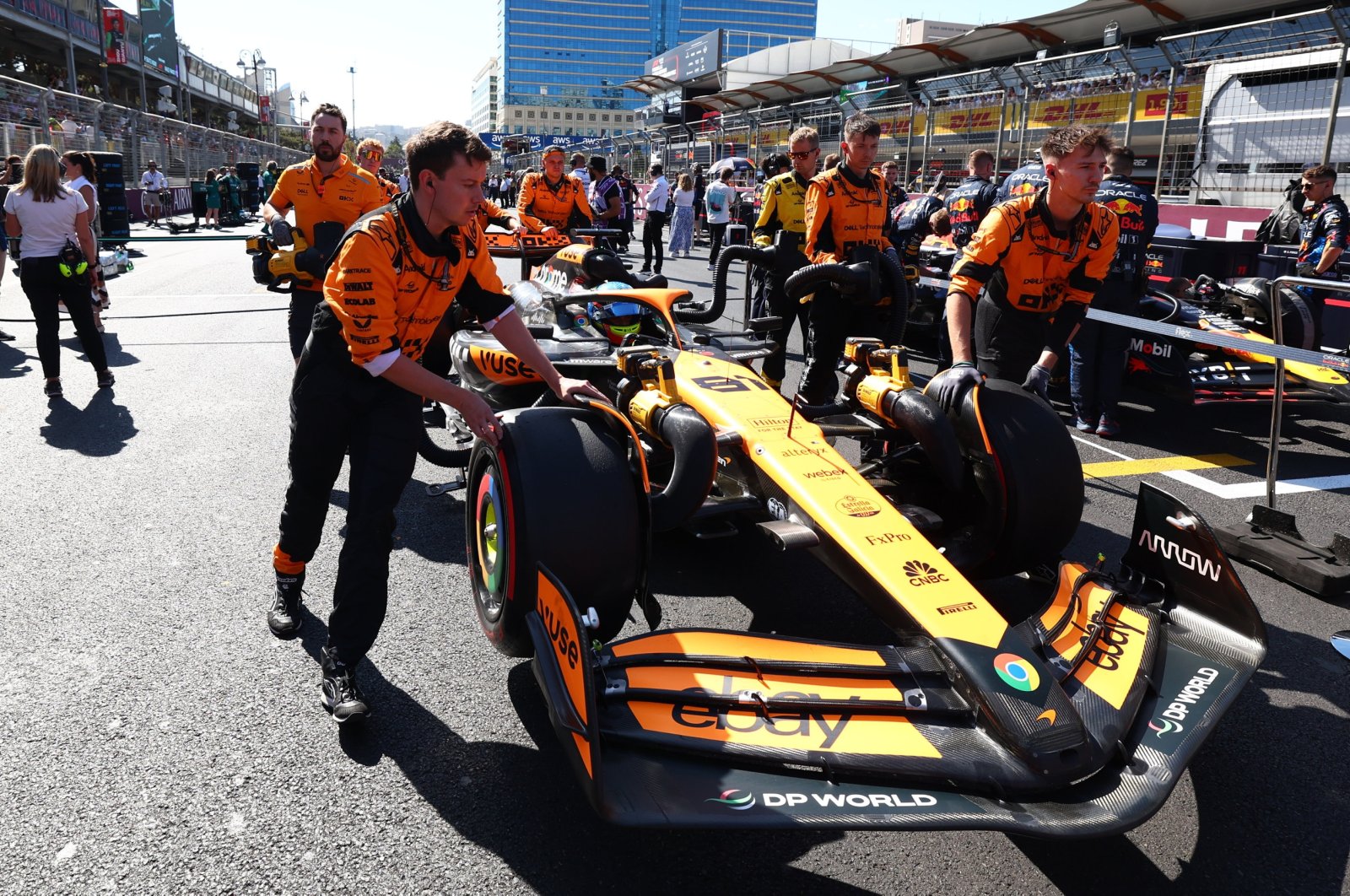 Mechanics push the car of Australian driver Oscar Piastri of the McLaren F1 Team during the 2024 Formula One Grand Prix of Azerbaijan, at the Baku City Circuit, Baku, Azerbaijan, Sept. 15, 2024. (EPA Photo)