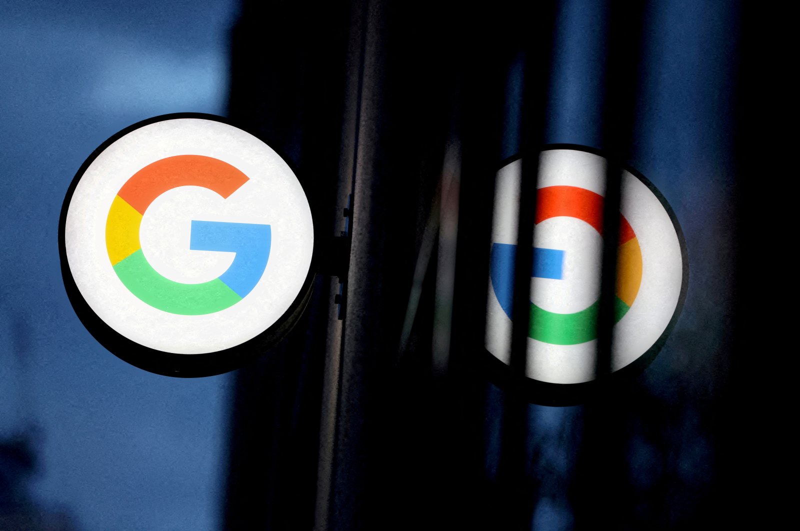 The logo for Google is seen at the Google Store Chelsea in Manhattan, New York City, U.S., Nov. 17, 2021. (Reuters Photo)