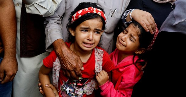 Young Palestinian girls mourn loved ones killed in Israeli strikes in Khan Younis, southern Gaza Strip, Palestine, Nov. 3, 2023. (Reuters Photo)