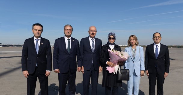 Parliament Speaker Numan Kurtulmuş (C) poses with Konstantin Kosachev (2nd L), acting head of the Russian Federation Council and fellow lawmakers, Moscow, Russia, Sept. 23, 2024. (AA Photo)