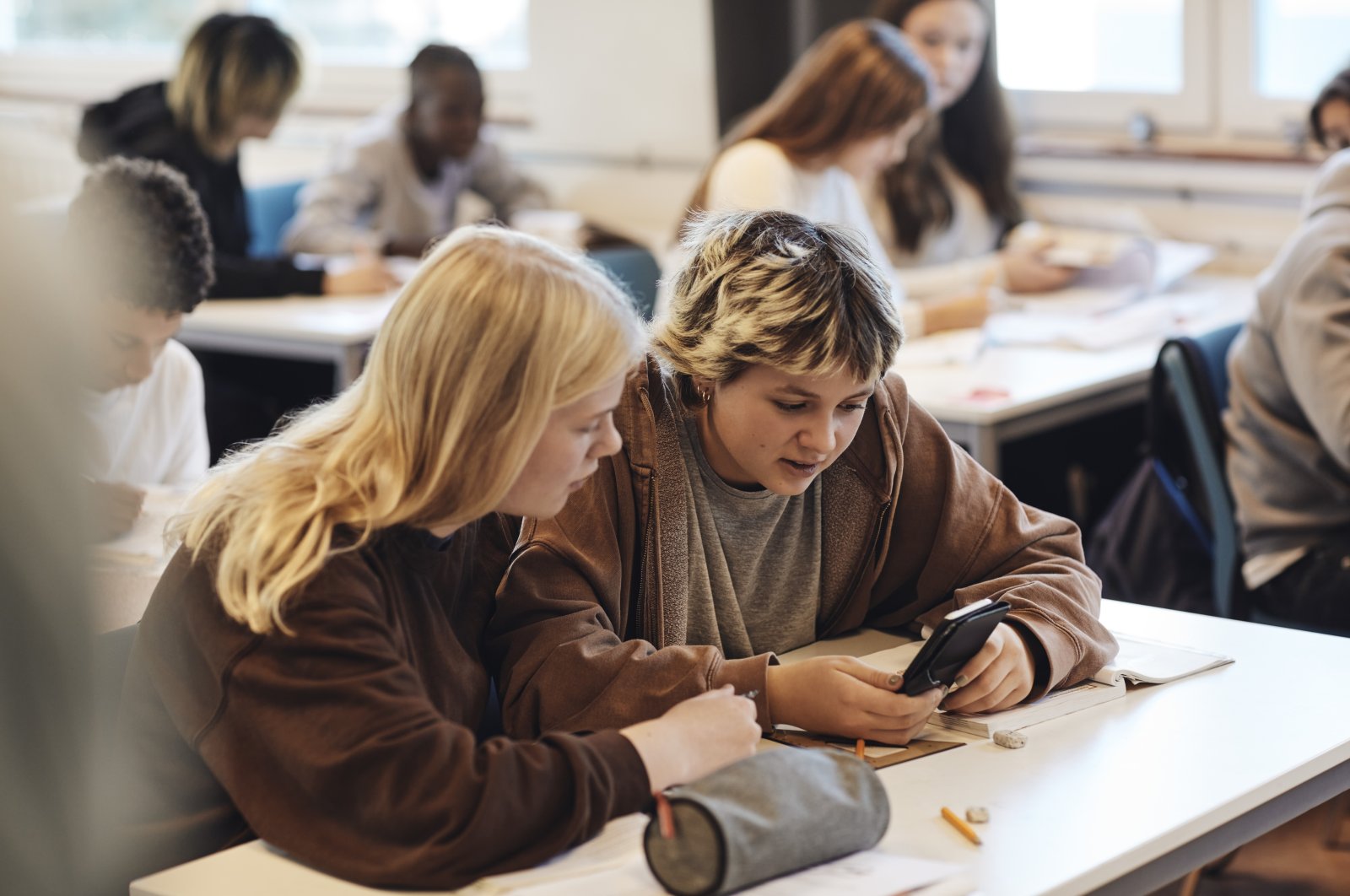 At least 13 other states this year have banned or restricted cellphones in school or recommended local educators do so, after Florida led the way by banning phones in class in 2023. (Getty Images)