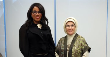 First lady Emine Erdoğan (R) and Ilyasah Shabazz meet at the Turkish House, New York, U.S., Sept. 24, 2024. (AA Photo)