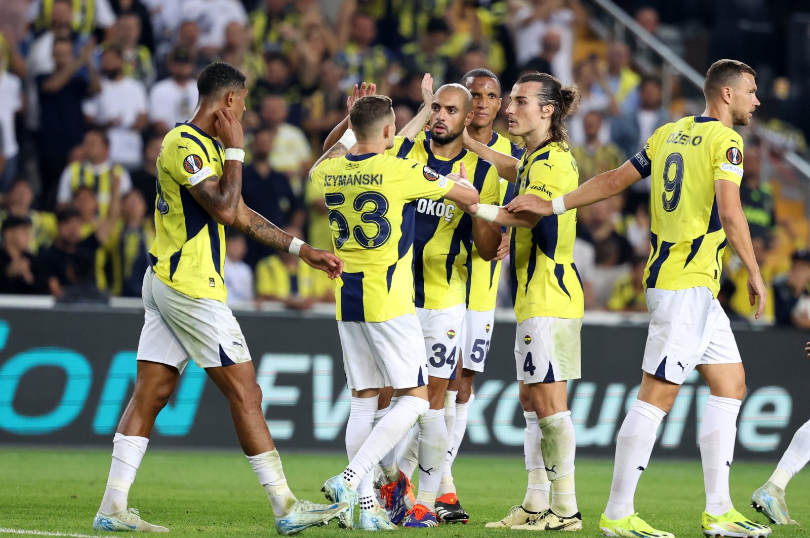 Fenerbahçe players celebrate after a goal during the Europa League match against Union Saint-Gilloise, Istanbul, Türkiye, Sept. 26, 2024. (DHA Photo)