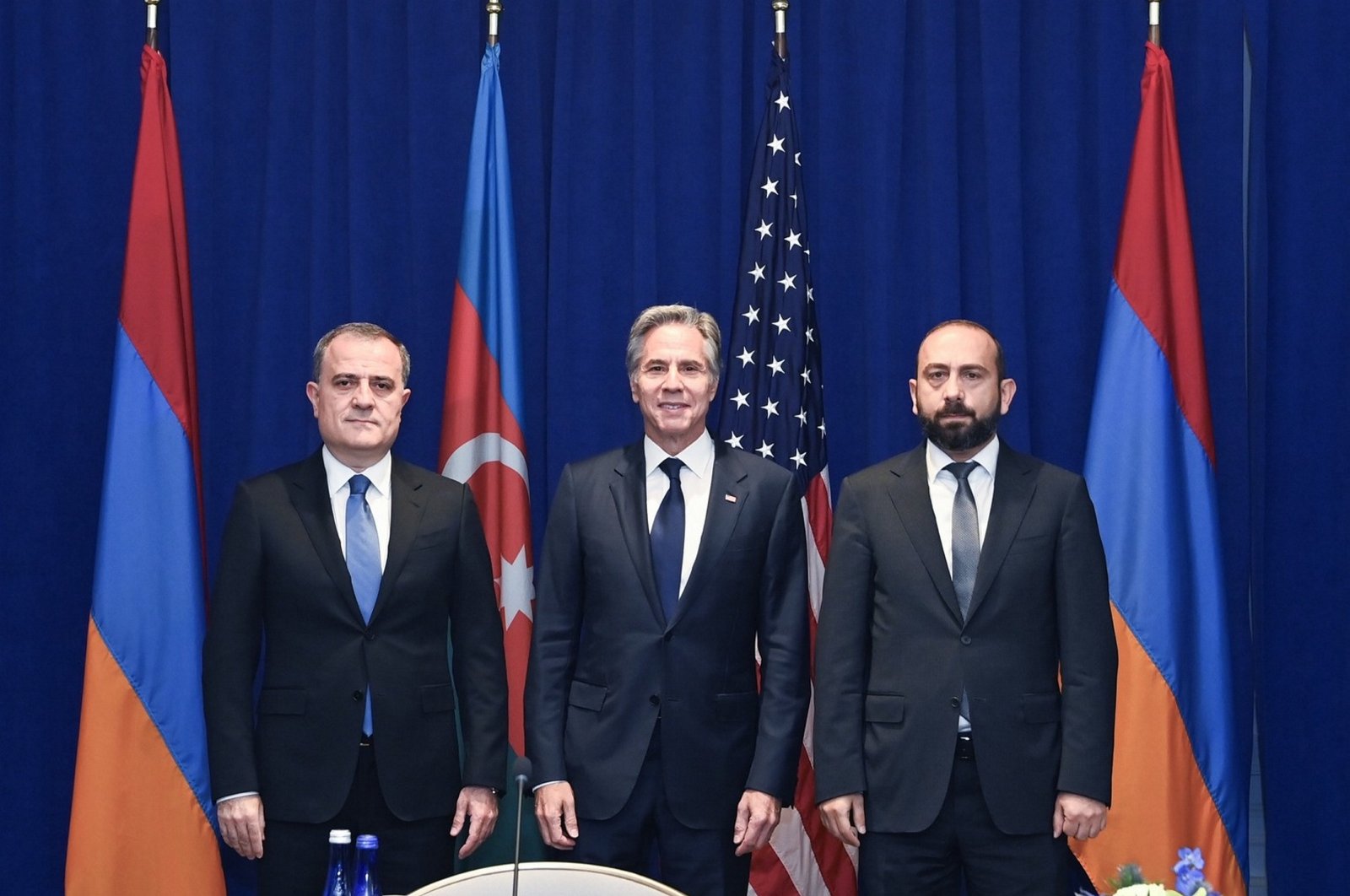 U.S. Secretary of State Antony Blinken (C) poses before a trilateal meeting with his Azerbaijani and Armenian counterparts, Jeyhun Bayramov (L) and Ararat Mirzoyan (R), on the sidelines of the U.N. General Assembly, New York, U.S., Sept. 26, 2024. 