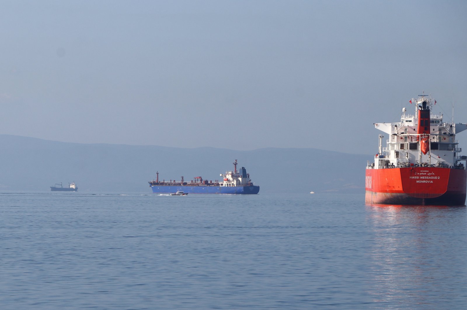 A cargo ship sails in the Marmara Sea off Tekirdağ, northwestern Türkiye, Sept. 13, 2024. (AA Photo)