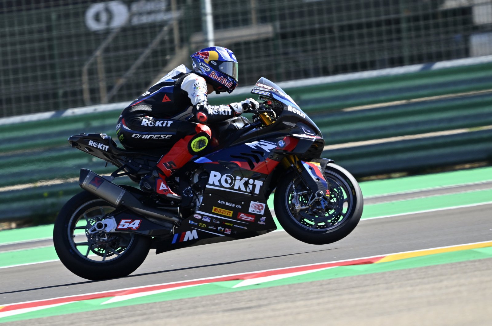 Turkish rider Toprak Razgatlıoğlu races in the Aragon round of the 2024 FIM Superbike World Championship, Alcaniz, Spain, Sept. 28, 2024. (AA Photo)