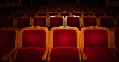 Türkiye&#039;s State Theaters has opened its season across 25 provinces with 13 resident and 12 touring stages. (Shutterstock Photo)