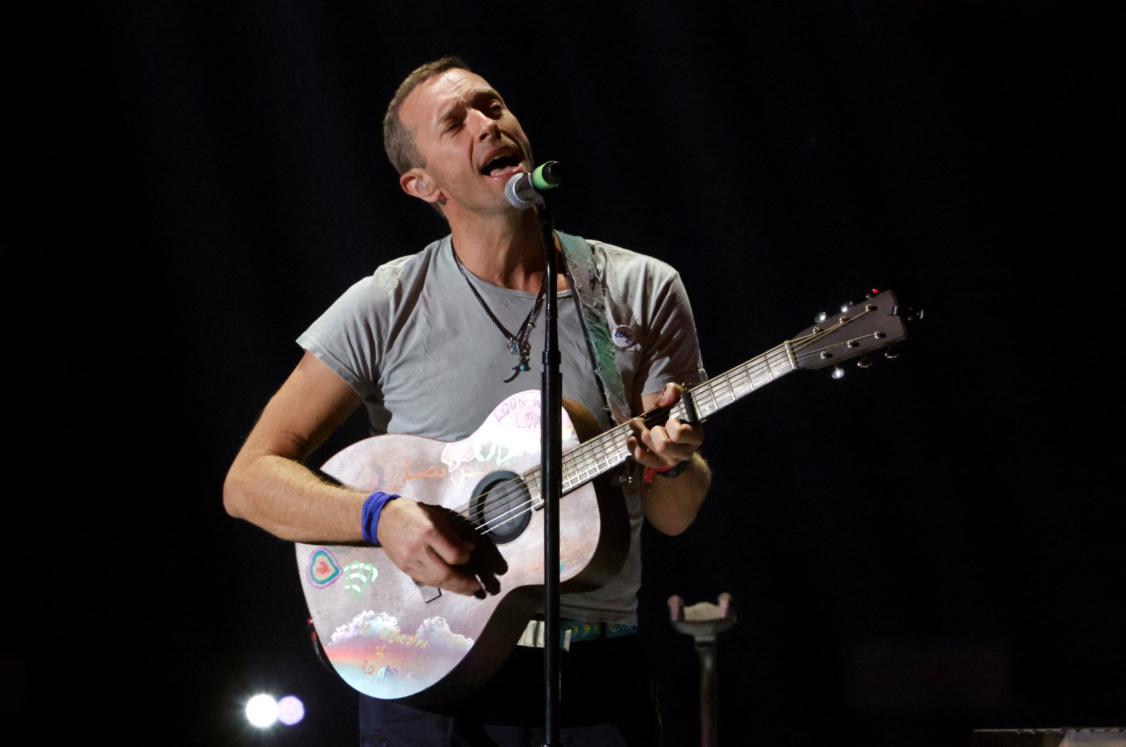 Coldplay’s Chris Martin performs during the second day of the iHeartRadio Music Festival at T-Mobile Arena in Las Vegas, Nevada, U.S. Sept. 21, 2024. (Reuters Photo)