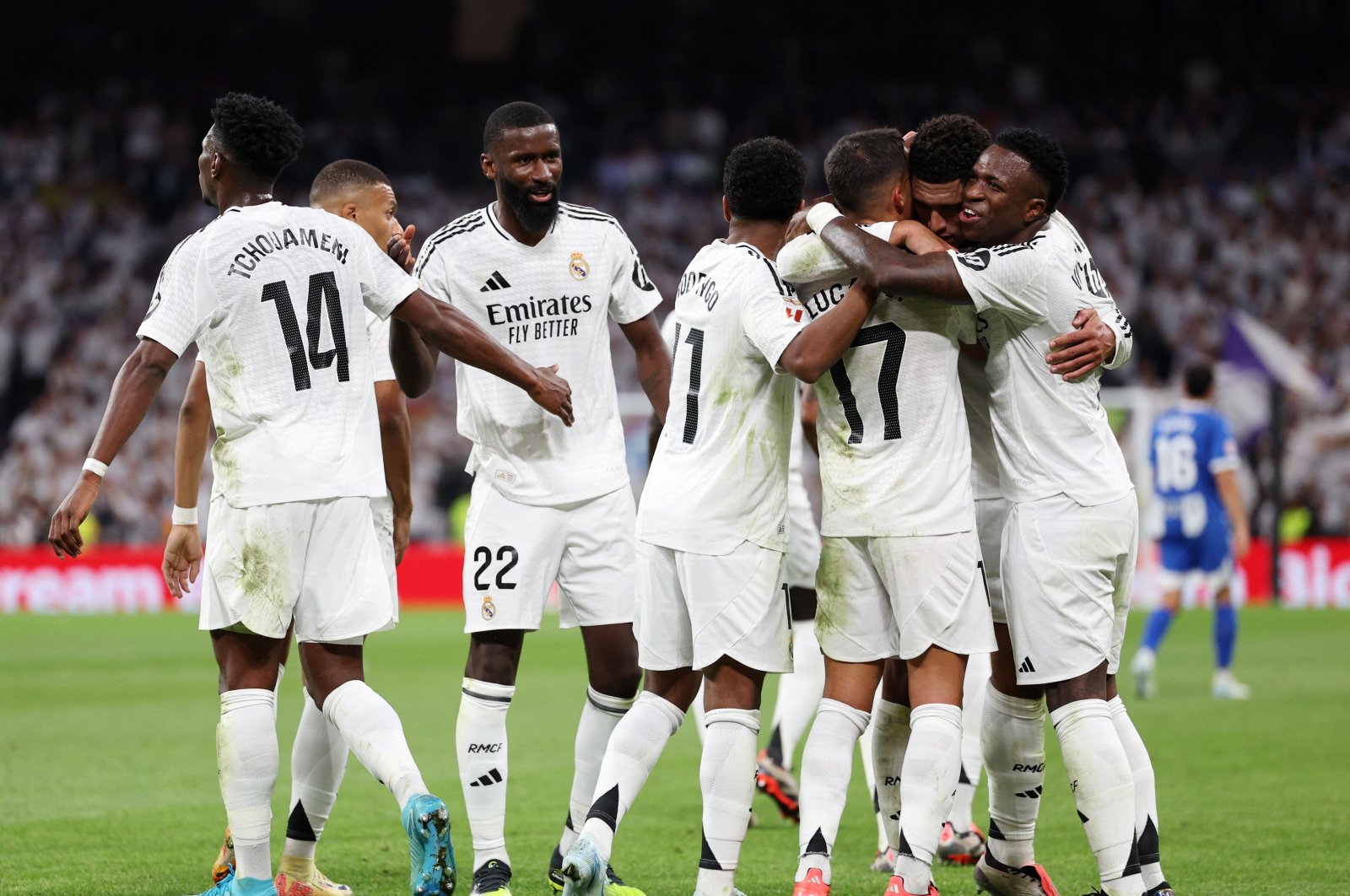 Real Madrid players celebrate during the La Liga match against Deportivo Alaves at the Santiago Bernabeu, Madrid, Spain, Sept. 24, 2024. (Reuters Photo) 