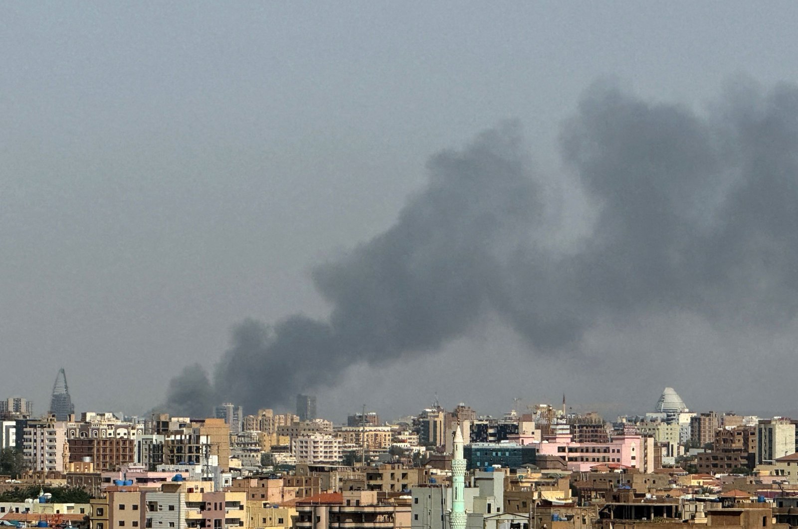 Smoke billows during airstrikes in central Khartoum, Sudan, Sept. 26, 2024. (AFP Photo)