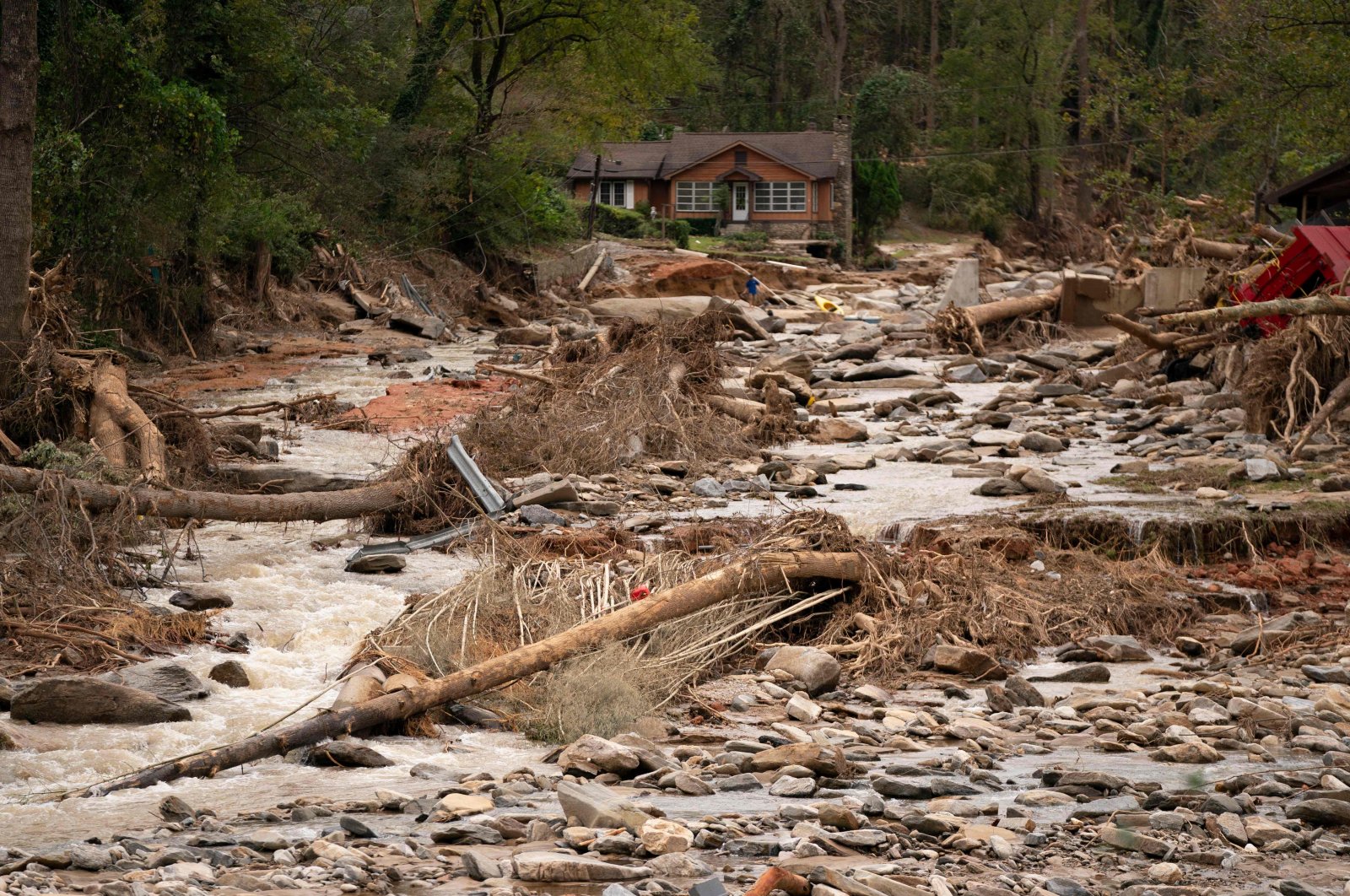 Flood damage in the aftermath of Hurricane Helene in Bat Cave, North Carolina, U.S., Oct. 1, 2024. (AFP Photo)