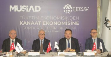 UTESAV President Ahmet Doğan Alperen (2-L), MÜSIAD President Mahmut Asmalı (2-R) and professor Nurullah Gür (R) present the report, Istanbul, Türkiye, Oct. 2, 2024. (Courtesy of MÜSIAD)