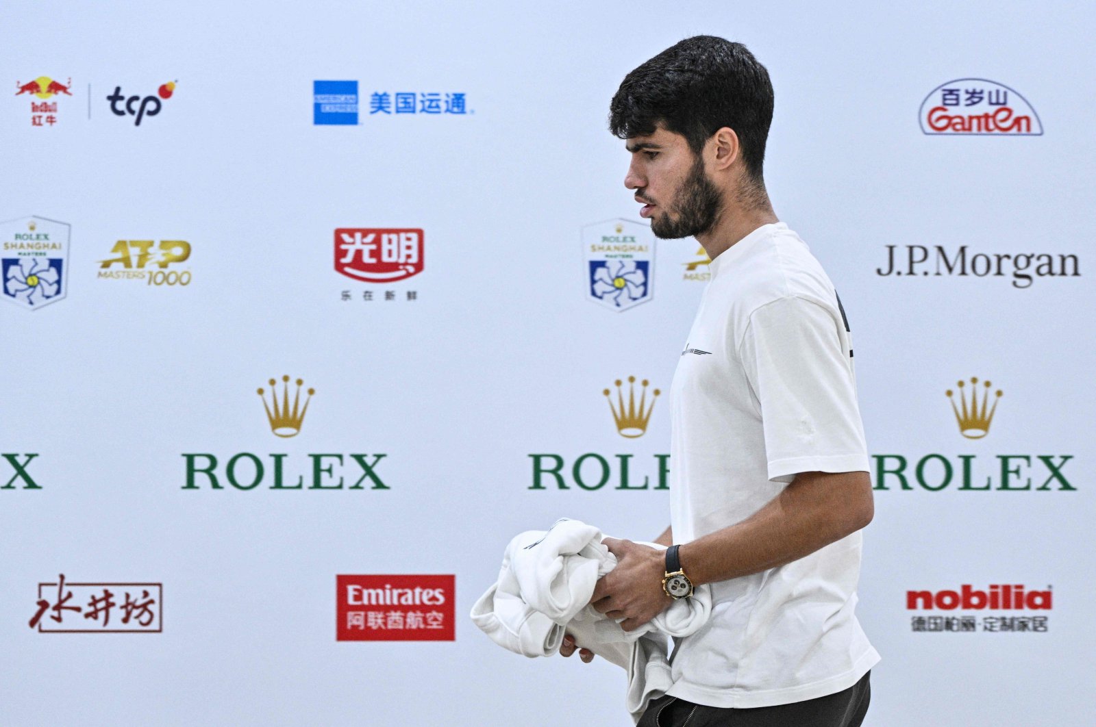 Spain&#039;s Carlos Alcaraz attends a news conference at the Shanghai Masters tennis tournament, Shanghai, China, Oct. 3, 2024. (AFP Photo)