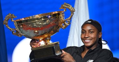 USA&#039;s Coco Gauff celebrates with the trophy after winning the women&#039;s singles final match against Czechia&#039;s Karolina Muchova at the China Open tennis tournament, Beijing, China, Oct. 6, 2024. (AFP Photo)