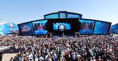 Crowds gather at Teknofest, where 1.1 million visitors attended to celebrate the world&#039;s largest aviation festival, Adana, southern Türkiye, Oct. 7. 2024. (İHA Photo)