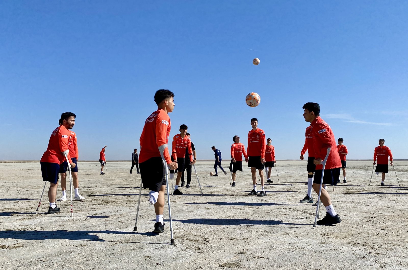 Türkiye&#039;s amputee national football team players train for the Balkan Championships at the Seyfe Lake, Kırşehir, Türkiye, Oct. 9, 2024. (AA Photo)