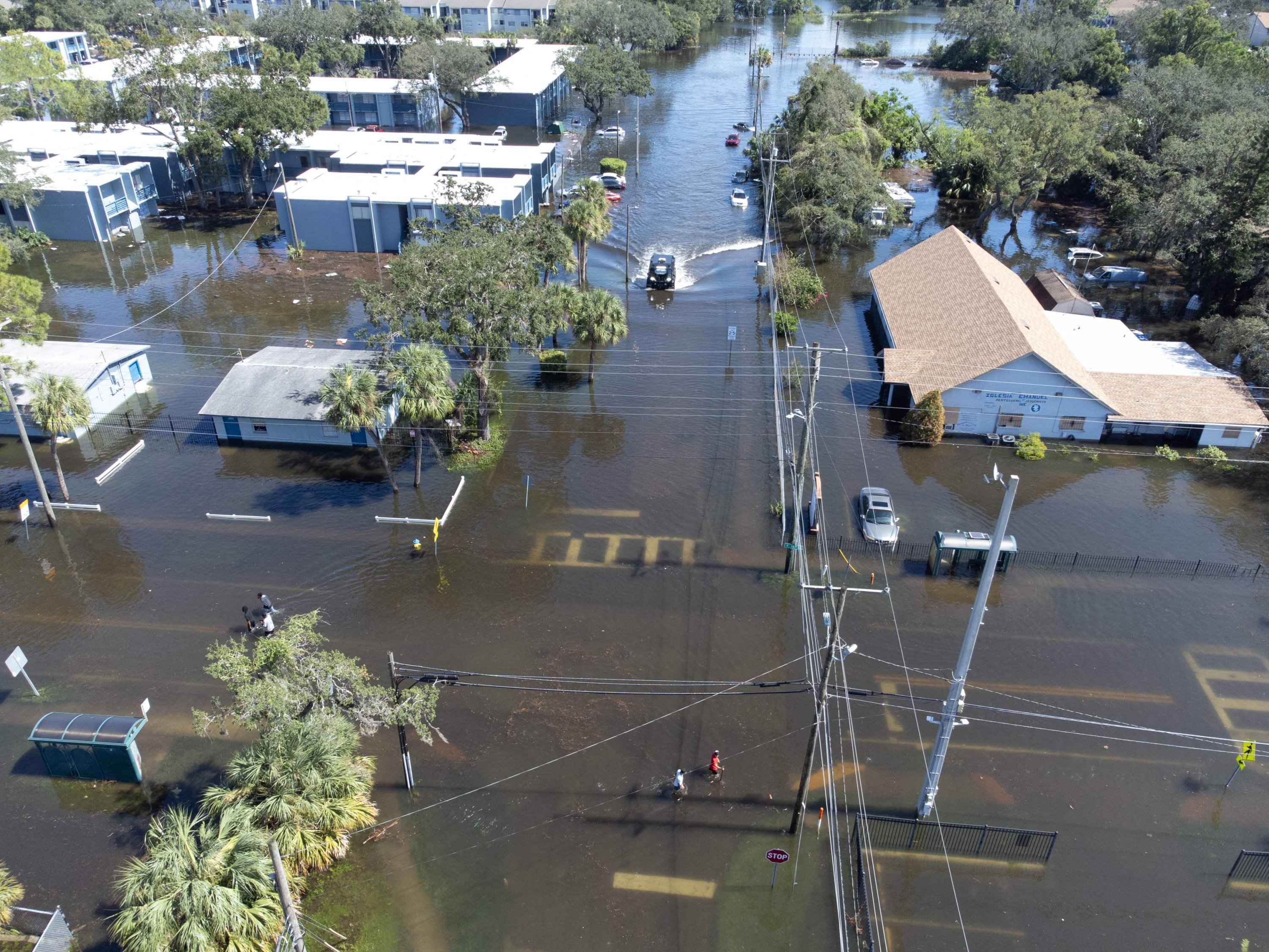 A drone image of a Sheriff’s Department vehicle moving through flooded streets in Tampa due to Hurricane Milton in Florida, U.S., Oct. 10, 2024. (AFP Photo) 