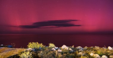 The northern lights, known as the aurora borealis, is observed in Bozkurt, Kastamonu, northern Türkiye, Oct. 10, 2024. (AA Photo)
