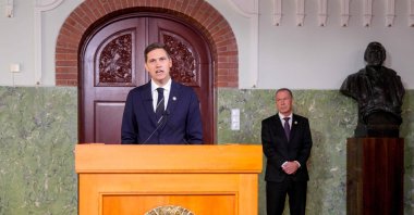 The head of the Norwegian Nobel Committee, Jorgen Watne Frydnes (L), announces the anti-nuclear group Nihon Hidankyo as the laureate of the 2024 Nobel Peace Prize during a news conference at the Norwegian Nobel Institute, Oslo, Norway, Oct. 11, 2024. (AFP Photo)