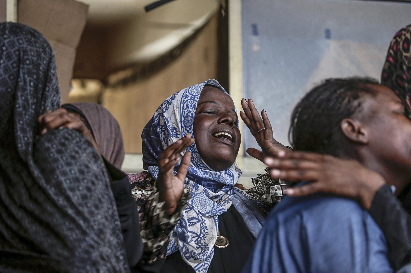 A Palestinian woman mourns her relatives who were killed in an Israeli airstrike on the Rufaida School, Deir al-Balah, Gaza Strip, Oct. 10, 2024. (EPA Photo)