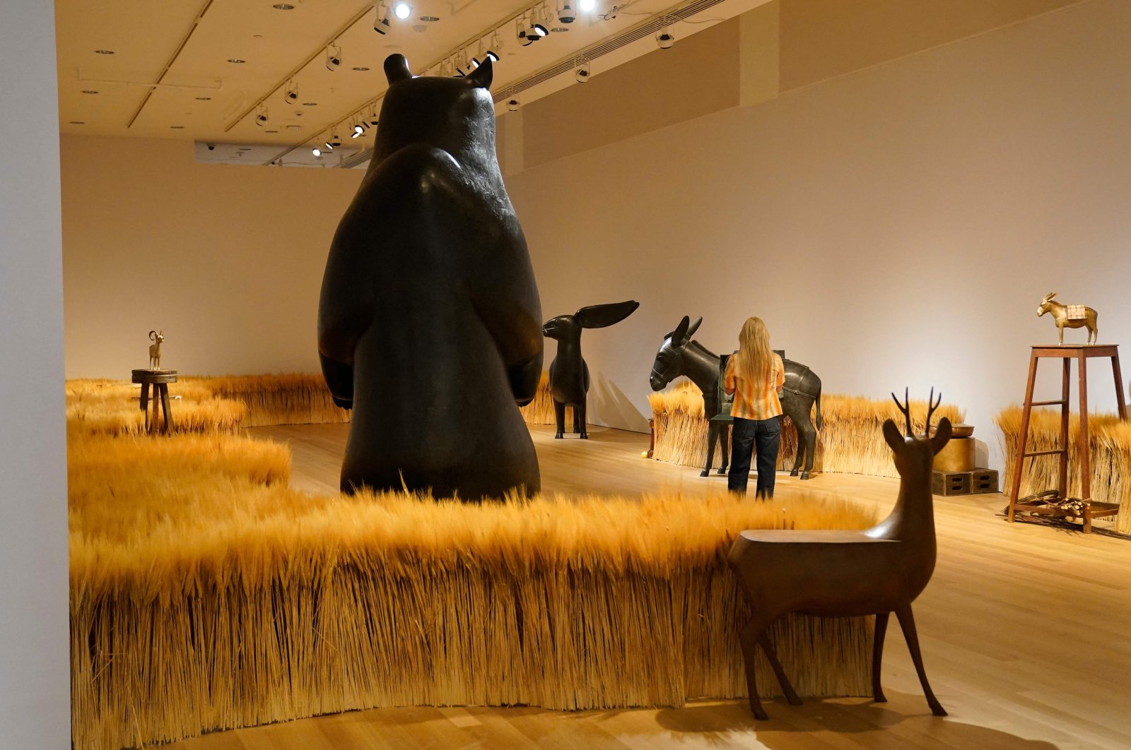 Sculptures by French artist François-Xavier Lalanne on display during a press preview at Christie&#039;s in New York, U.S., Oct. 4, 2024. (AFP Photo)