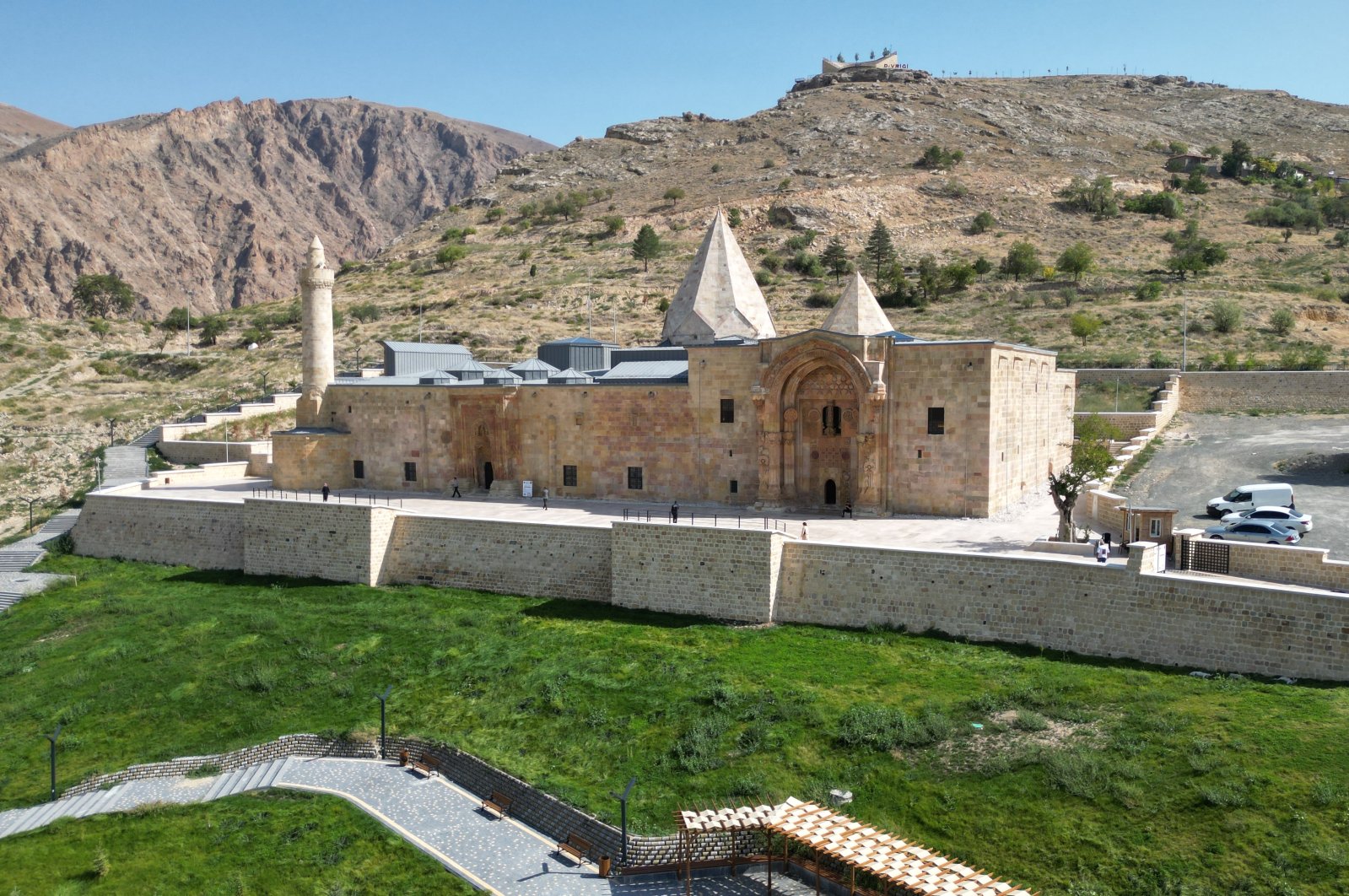 The Divriği Great Mosque showcases exquisite Seljuk architecture and intricate stone craftsmanship, Sivas, Türkiye, Oct. 14, 2024. (DHA Photo)