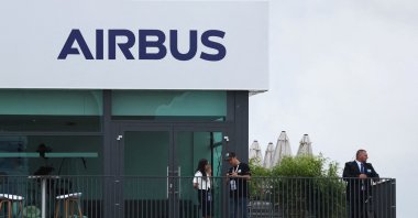Branding for Airbus is seen at the Farnborough International Airshow, Farnborough, U.K., July 22, 2024. (Reuters Photo)