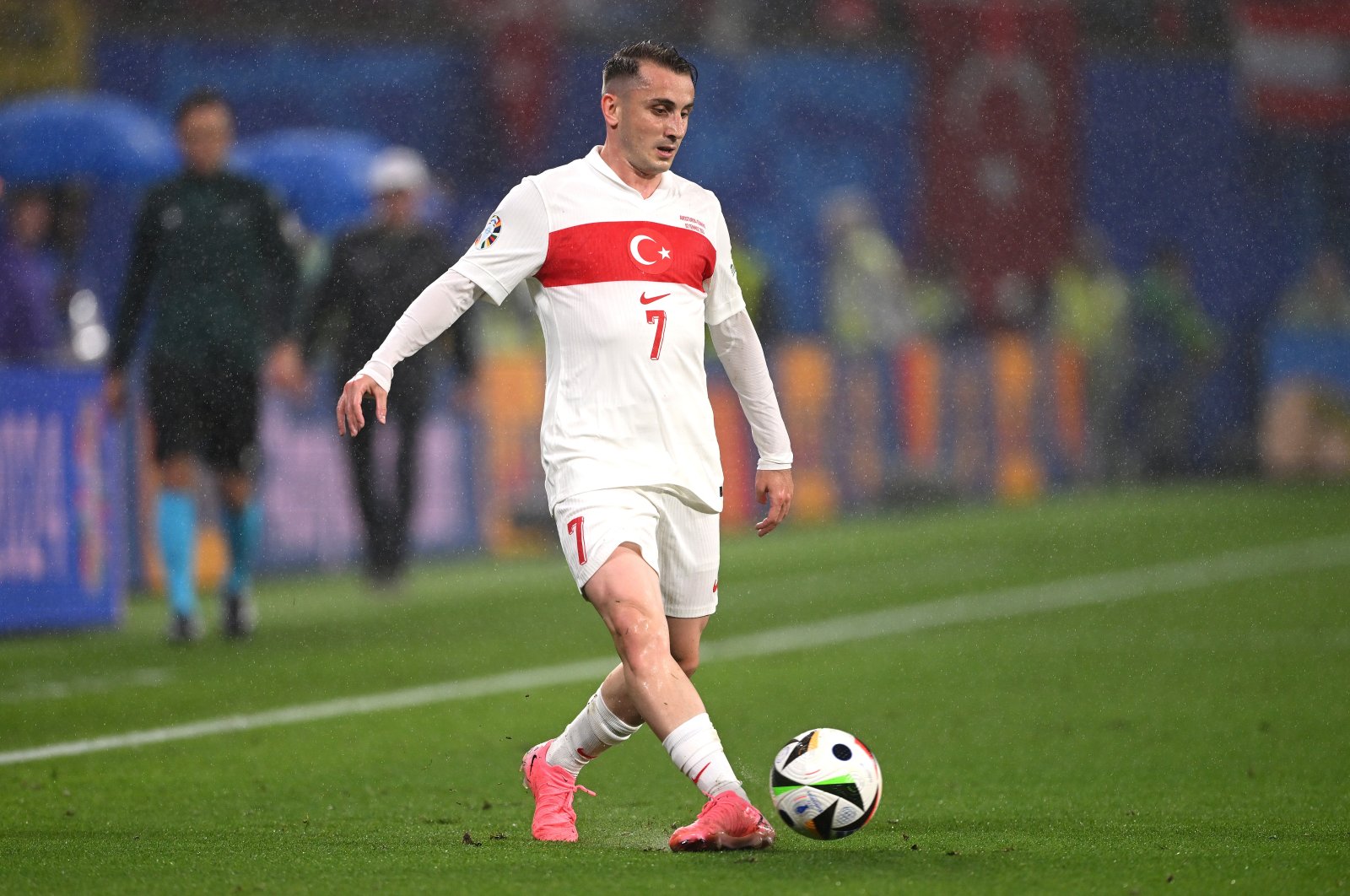 Türkiye&#039;s Kerem Aktürkoğlu warms up during the UEFA EURO 2024 round of 16 match against Austria at Red Bull Arena, Leipzig, Germany, July 2, 2024. (Getty Images Photo)