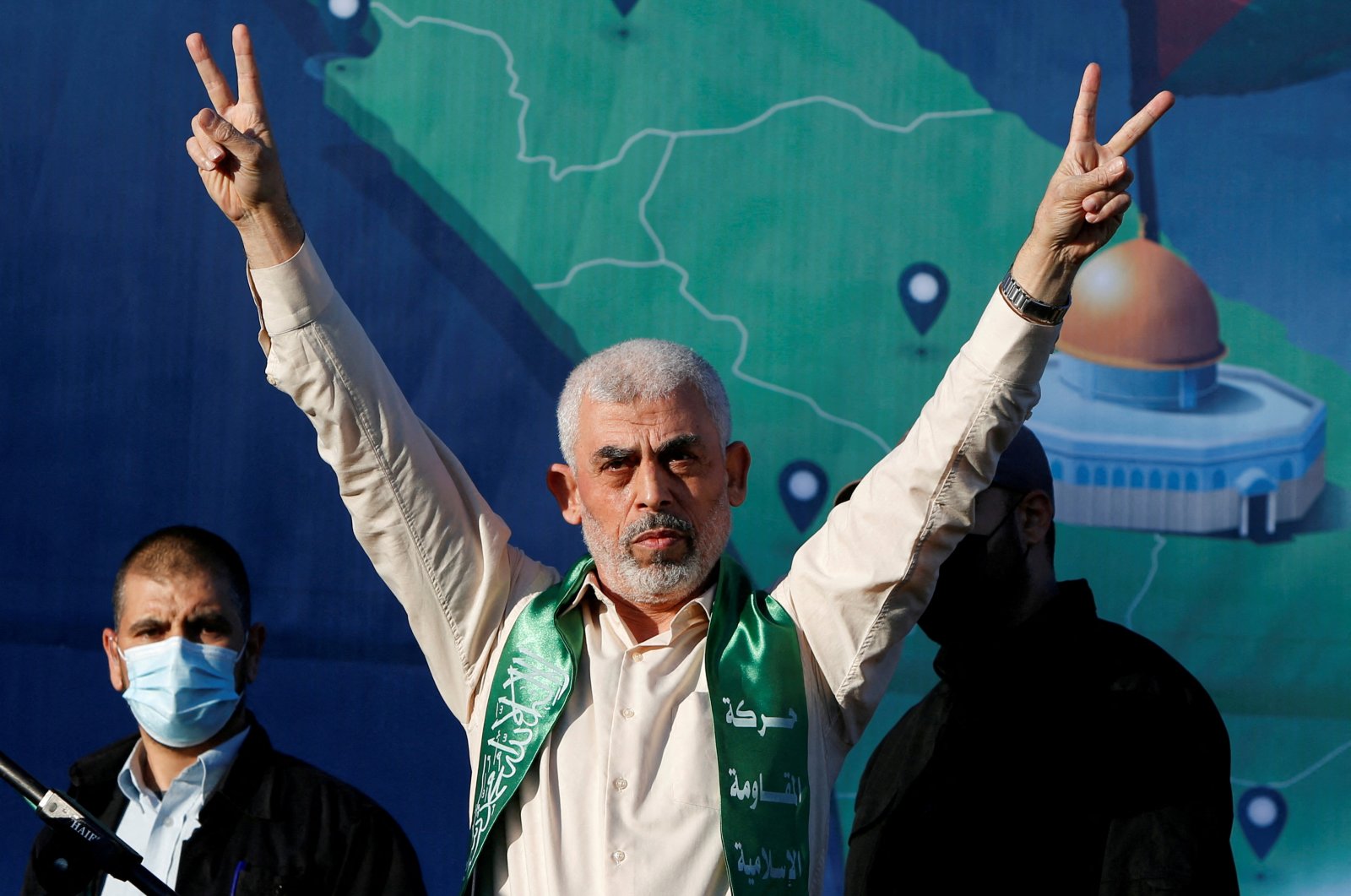  Hamas Gaza chief Yahya Sinwar gestures during an anti-Israel rally in Gaza City, May 24, 2021. (Reuters File Photo)