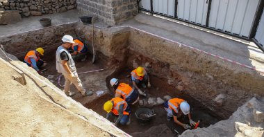 Archaeologists continue excavations at the Amida Mound, Diyarbakır, Türkiye, Oct. 10, 2024. (AA Photo)