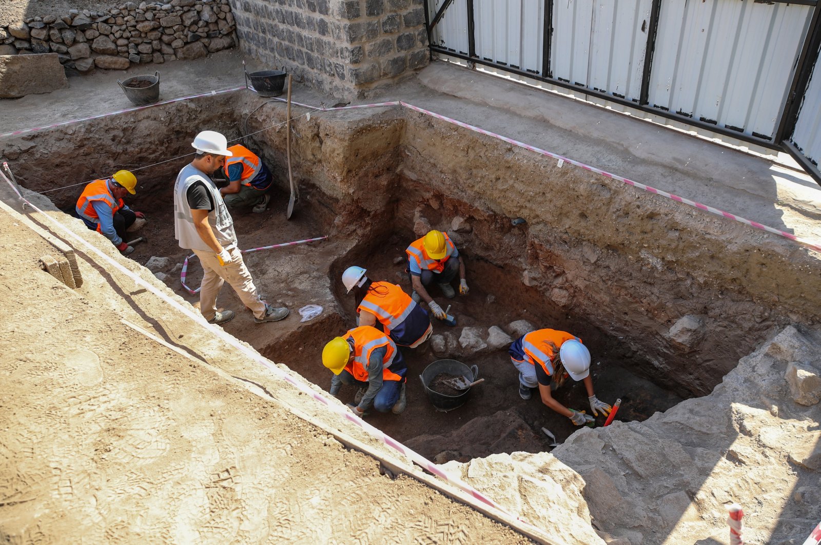 Archaeologists continue excavations at the Amida Mound, Diyarbakır, Türkiye, Oct. 10, 2024. (AA Photo)