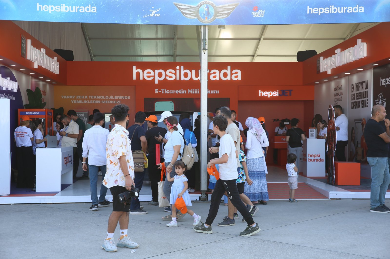 A Hepsiburada booth is seen on the sidelines of Türkiye&#039;s premier technology and aviation event, Teknofest, in Adana, southern Türkiye, Oct. 2, 2024. (AA Photo)