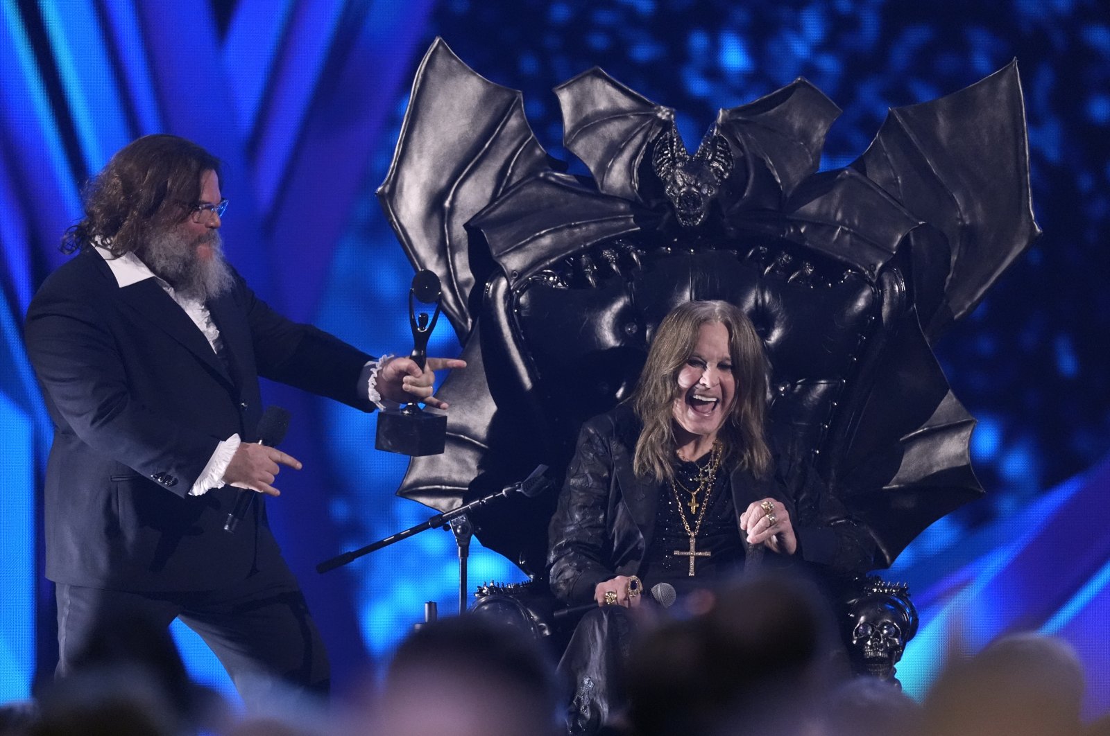 Jack Black (L) and Ozzy Osbourne are on stage during the 39th Annual Rock &amp; Roll Hall of Fame Induction Ceremony, at Rocket Mortgage FieldHouse in Cleveland, U.S., Oct. 19, 2024. (AP Photo)