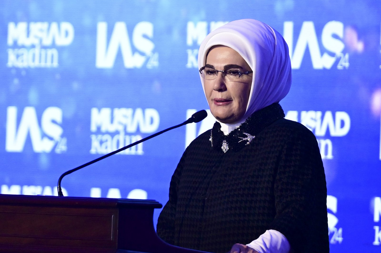 First lady Emine Erdoğan gives a speech at the Women’s Summit held by MÜSİAD, Istanbul, Türkiye, Oct. 19, 2024. (AA Photo)