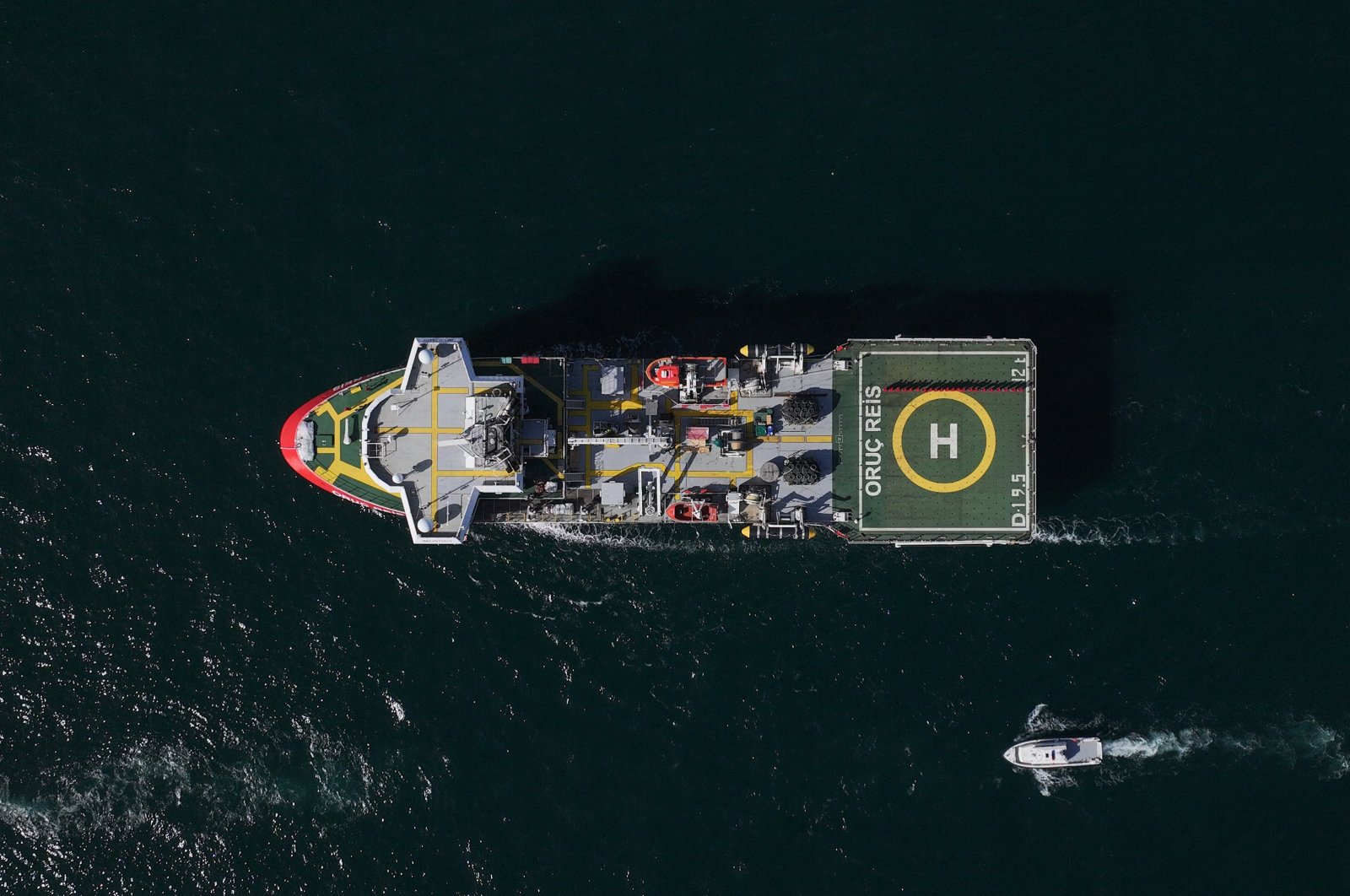 An aerial view of Türkiye&#039;s Oruç Reis research vessel heading to Somalia, Istanbul, Türkiye, Oct. 5, 2024. (AA Photo)