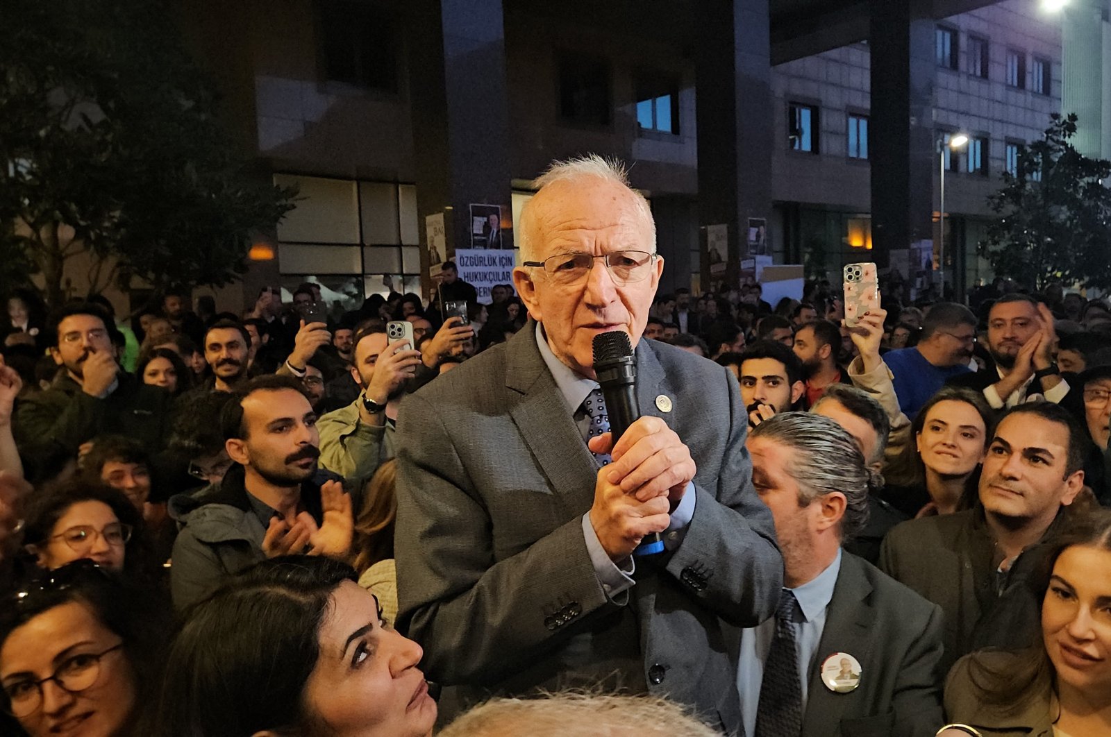 İbrahim Kaboğlu speaks after winning the bar association election, Istanbul, Türkiye, Oct. 20, 2024. (İHA Photo)