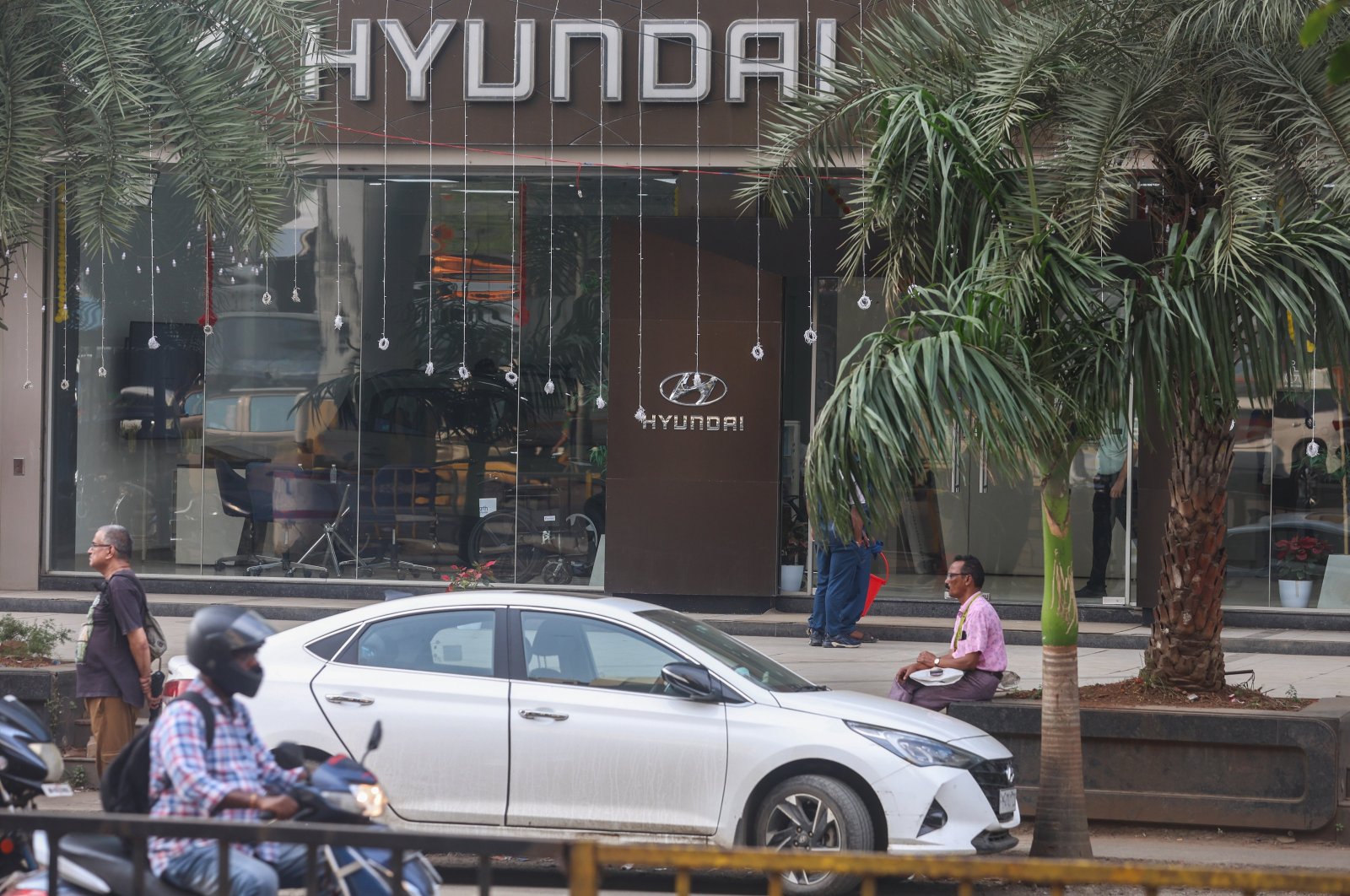 A general view of a Hyundai Motor India Limited (HMIL) car showroom, Mumbai, India, Oct. 14, 2024. (EPA Photo)