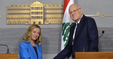 Lebanese caretaker Prime Minister Najib Mikati (R) shakes hands with Italian Prime Minister Giorgia Meloni following a joint news conference at the government palace, Beirut, Lebanon, Oct. 18, 2024. (EPA Photo)