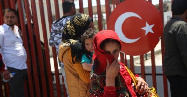 The Syrians who fled the civil war in their country and took refuge in Türkiye are returning to Syria through the Akçakale Border Gate as part of the "Voluntary Return" project, Şanlıurfa, Türkiye, May 31, 2023. (Getty Images Photo)