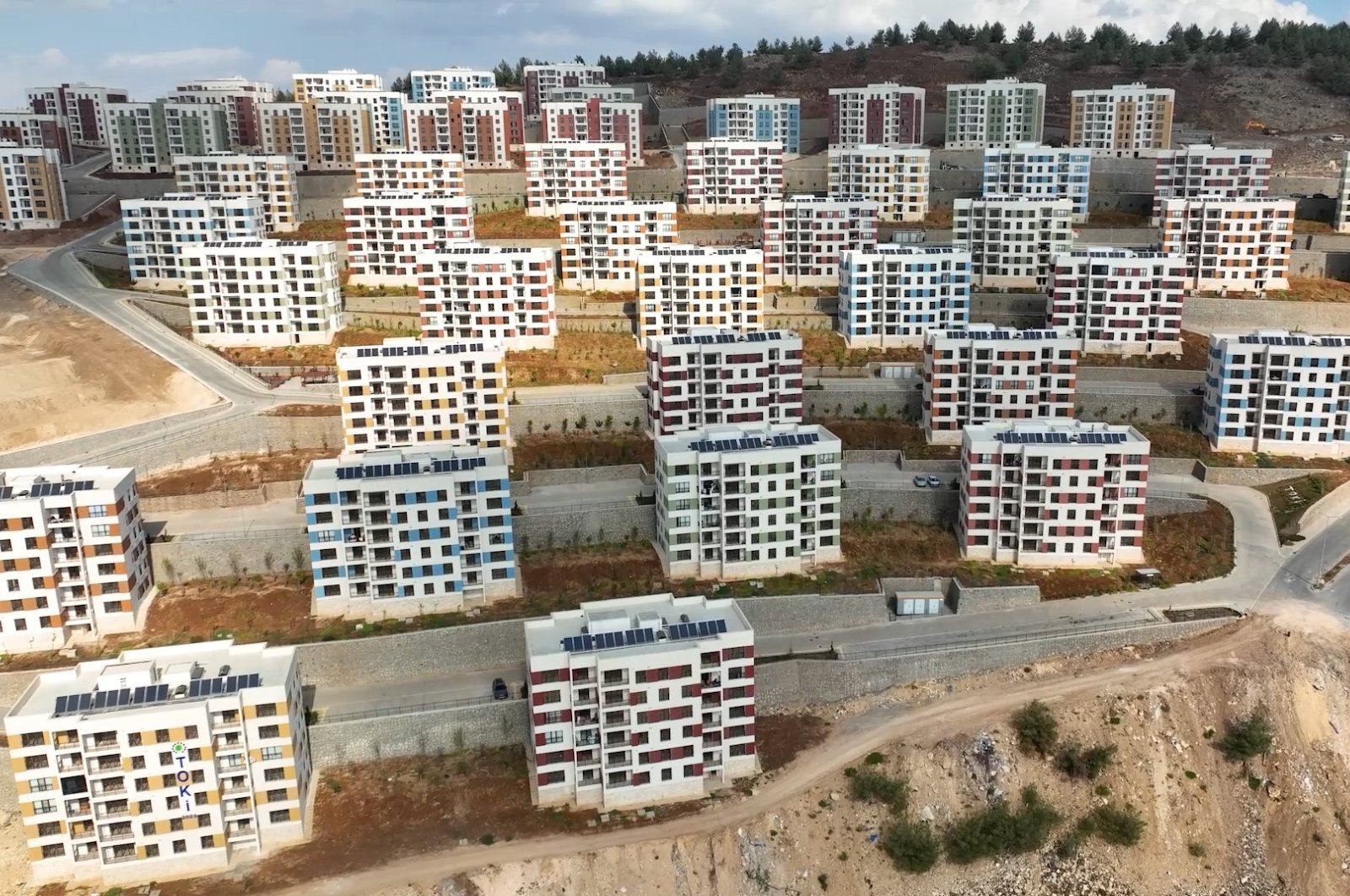 This photo shows new apartments built in Kilis, one of the southeastern provinces affected by the Feb. 6, 2023 earthquakes, Türkiye, Oct. 22, 2024. (IHA Photo)