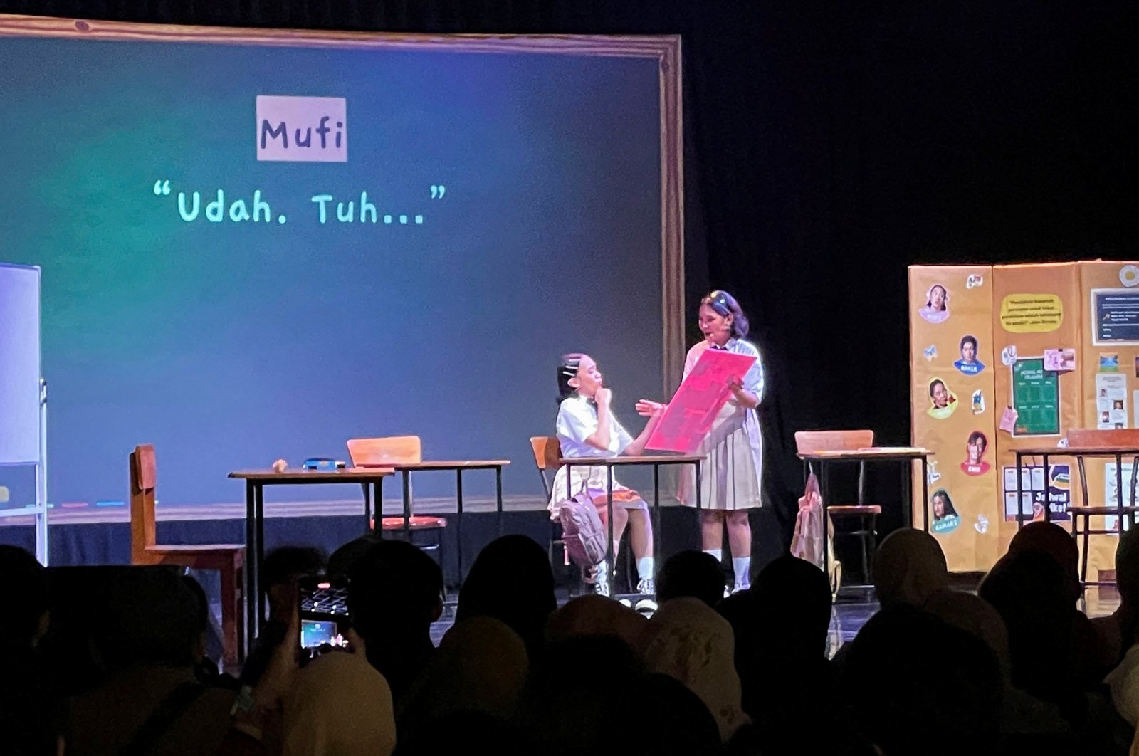 Members of theater troupe Fantasi Tuli (Deaf Fantasy) perform a show titled &quot;Senandung Senyap&quot; (&quot;Songs of Silence&quot;), during Indonesia&#039;s first musical with mostly deaf artists, Jakarta, Indonesia, Oct. 26, 2024. (Reuters Photo)