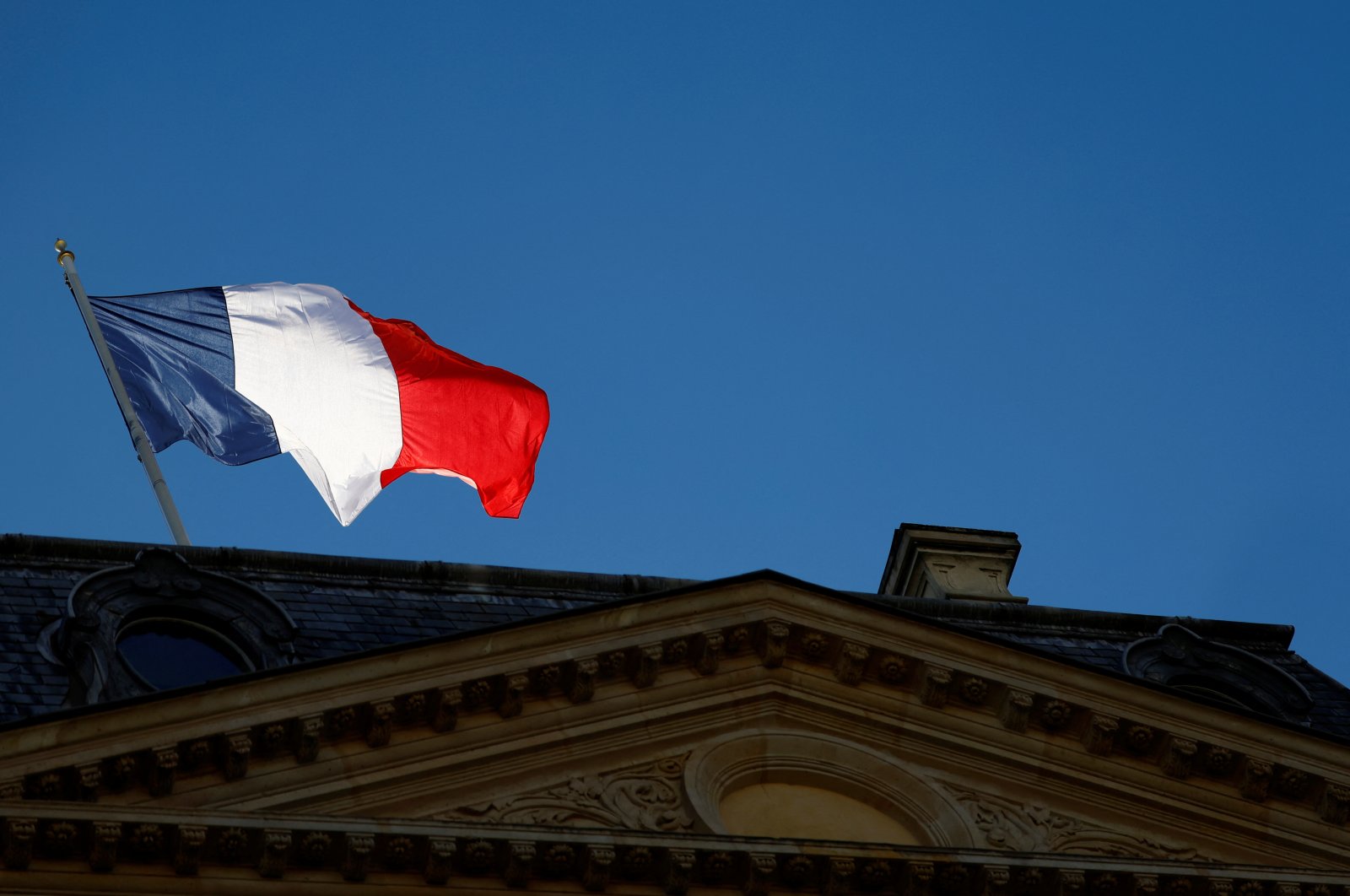 A French national flag flies above the Elysee Palace, Paris, France, Oct. 23, 2024. (Reuters Photo)