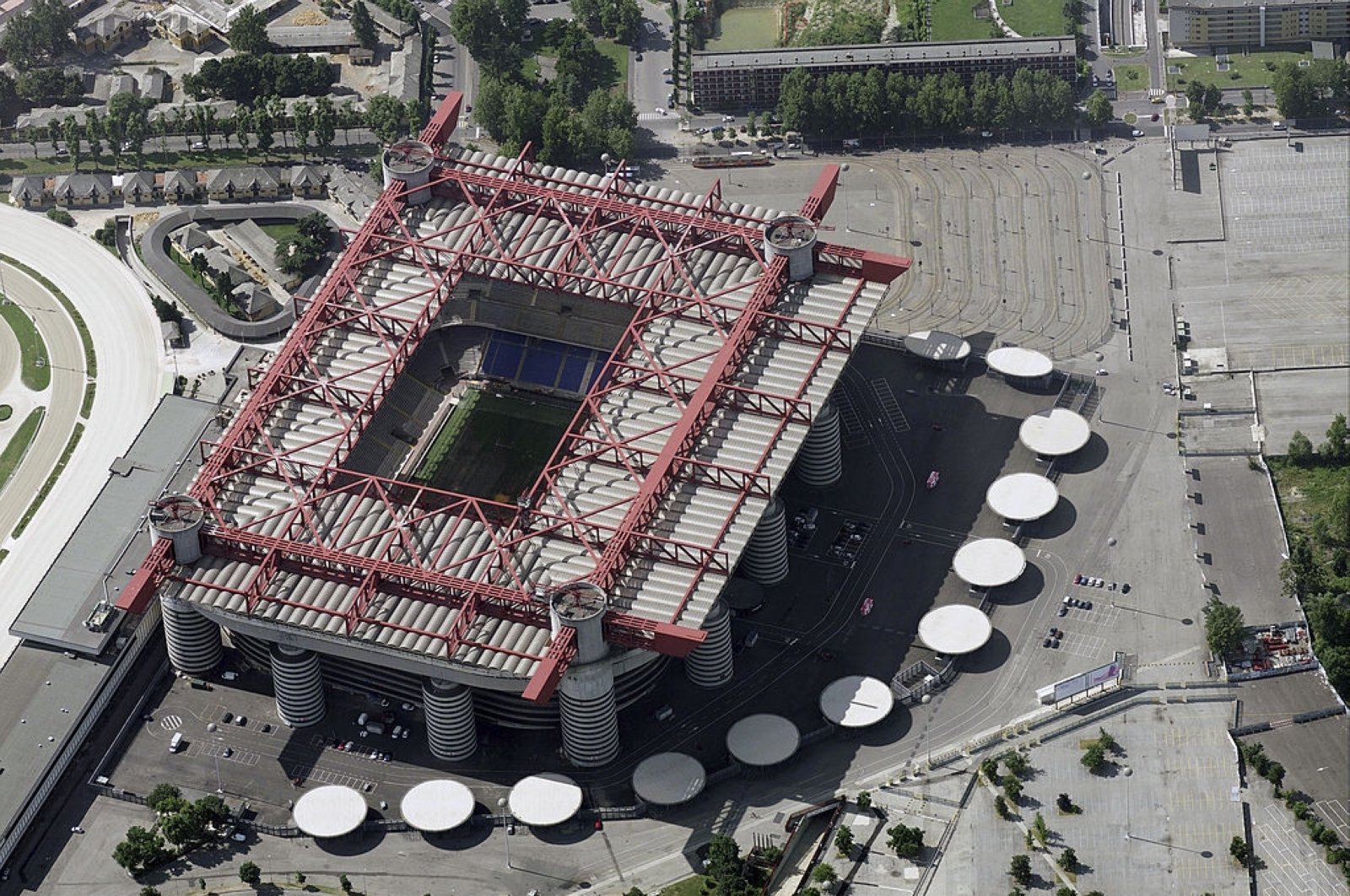 Inter, Milan aim to reignite dreams of new stadium at San Siro