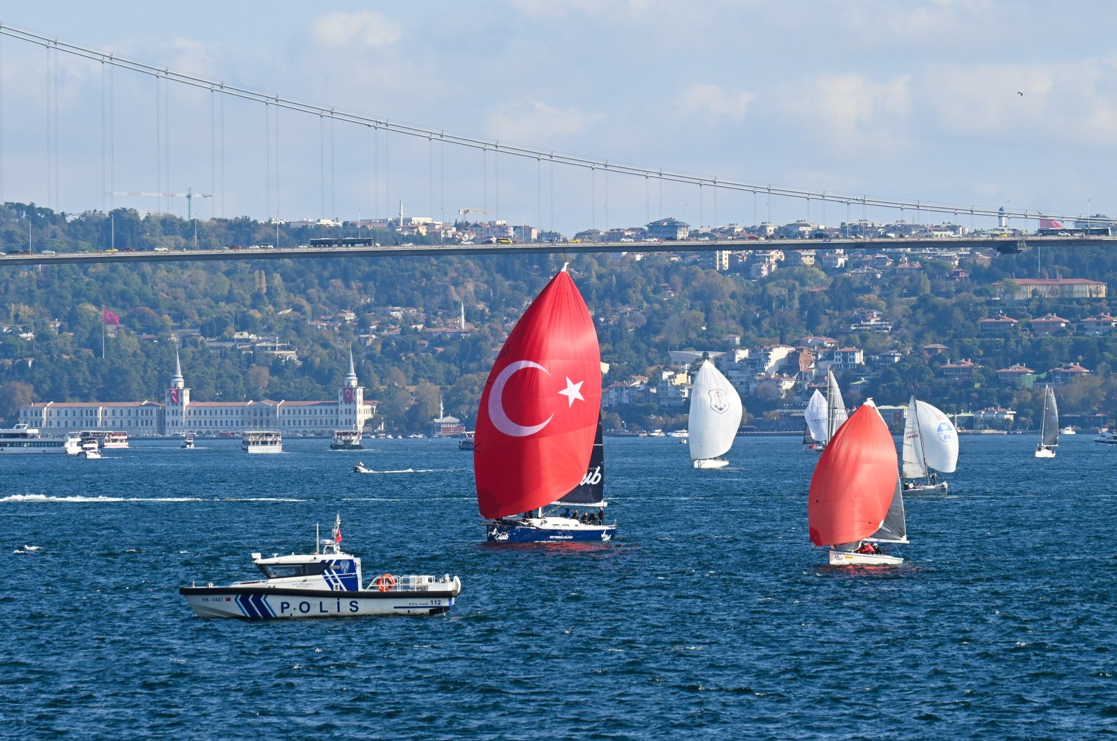 Yacht race during the 5th Presidential International Yacht Races, Istanbul, Türkiye, Oct. 29, 2024. (AA Photo)