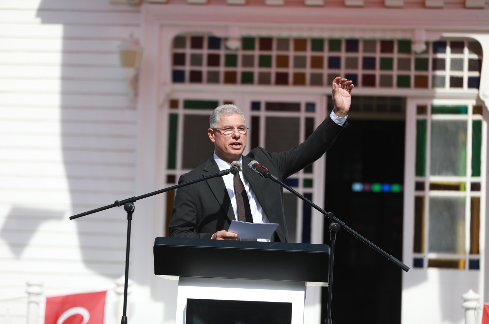 Deniz Dalgıç, mayor of Mudanya, delivers a speech at an event in Mudanya, Bursa, western Türkiye, Oct. 11, 2024. (AA Photo)