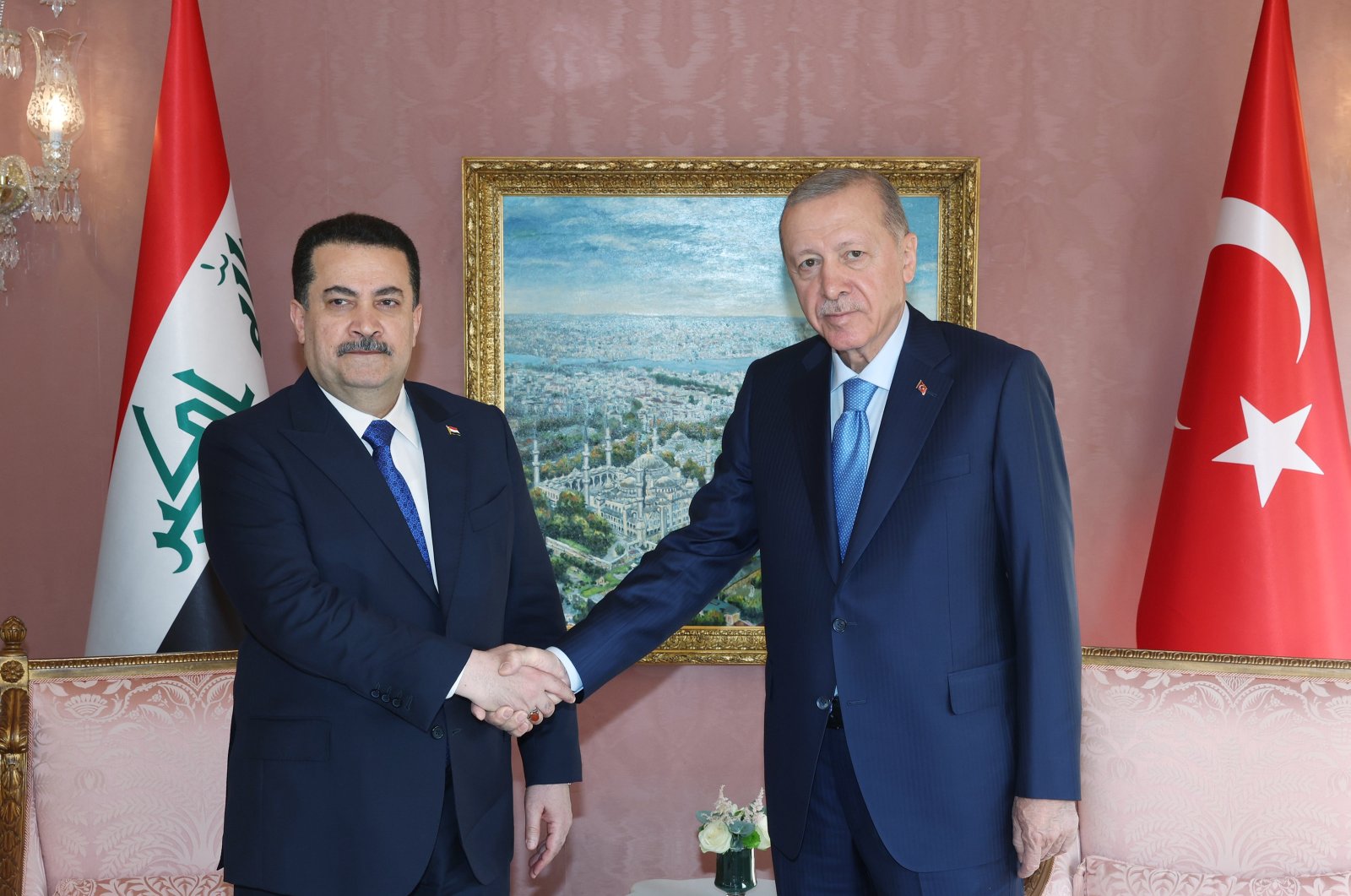 Iraqi Prime Minister Mohammed S. Al Sudani (L) and President Recep Tayyip Erdoğan shake hands before a meeting in Istanbul, Türkiye, Nov. 1, 2024. (AA Photo)