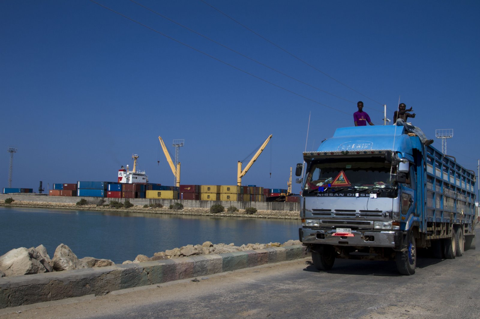 A truck carrying cargo drives through the port of Berbera, northern Somalia, Dec. 5, 2015. (Getty Images Photo)